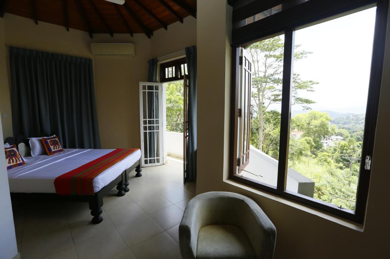 Crown Hills Kandy Inn Экстерьер фото