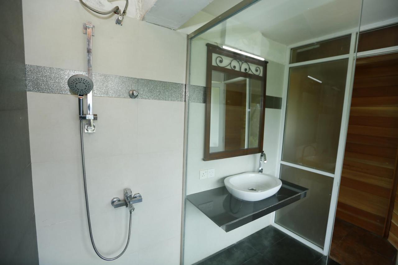 Crown Hills Kandy Inn Экстерьер фото