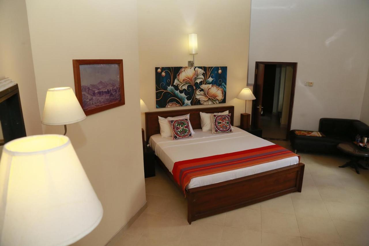 Crown Hills Kandy Inn Экстерьер фото