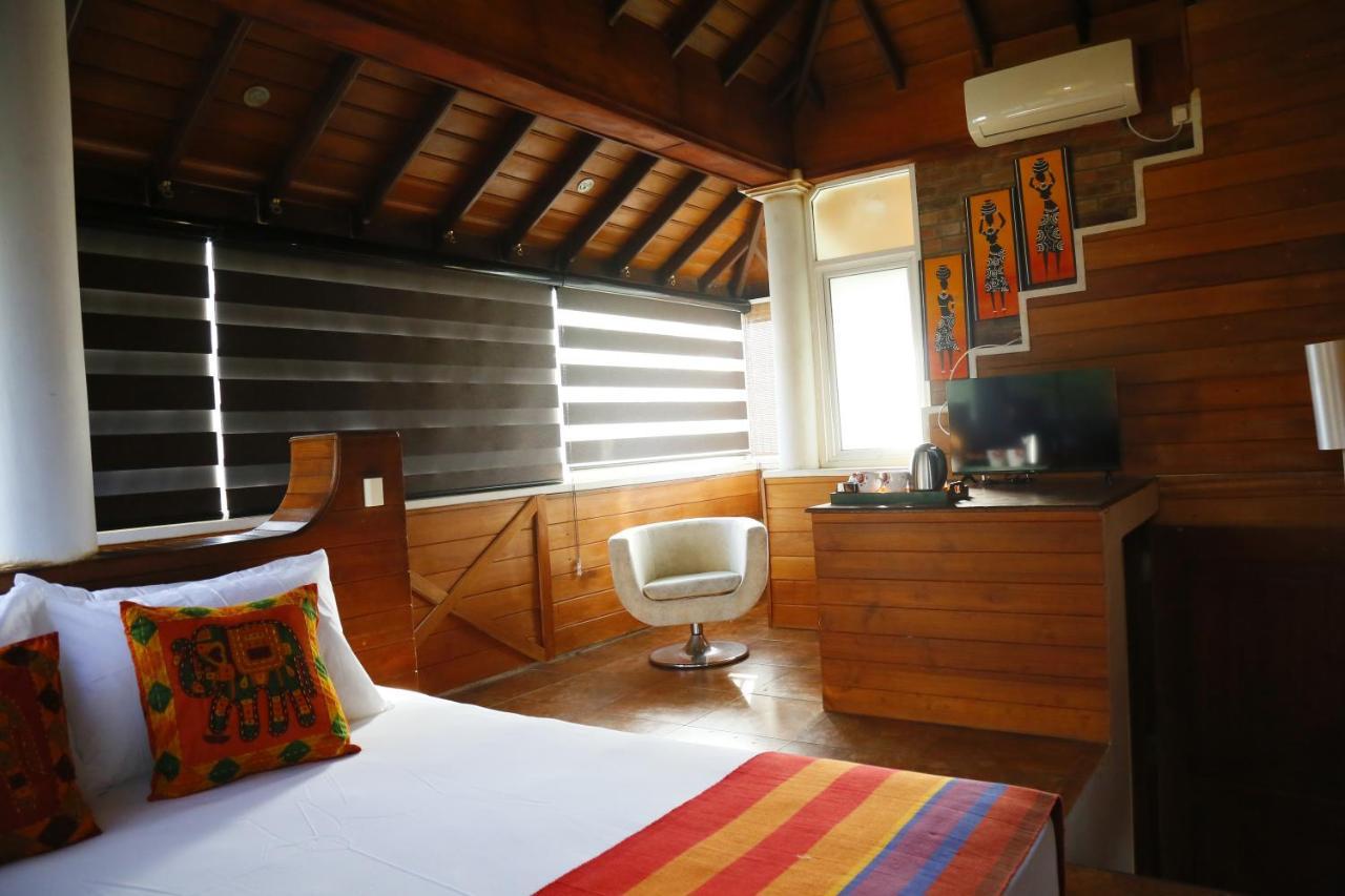 Crown Hills Kandy Inn Экстерьер фото