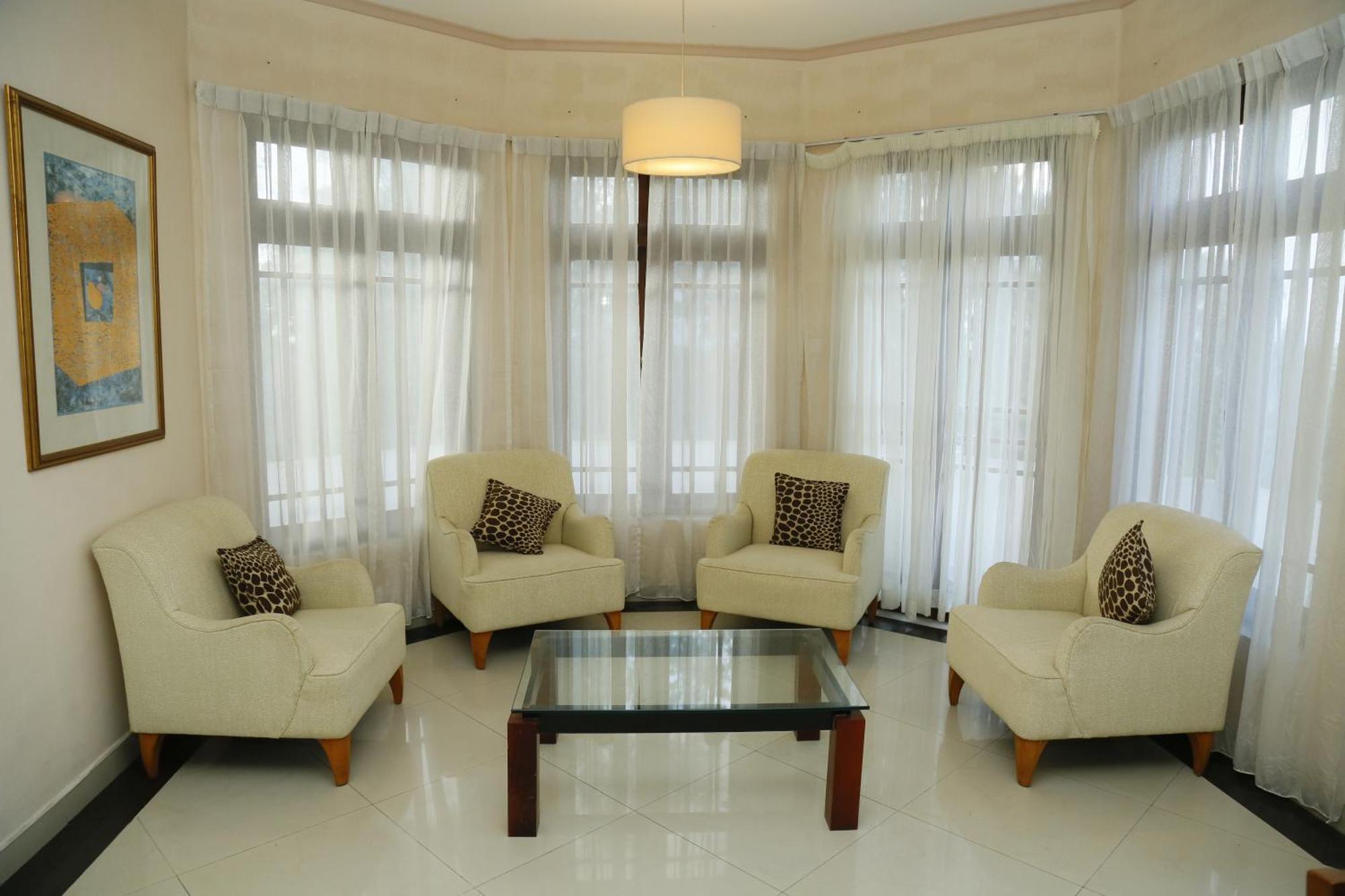 Crown Hills Kandy Inn Экстерьер фото