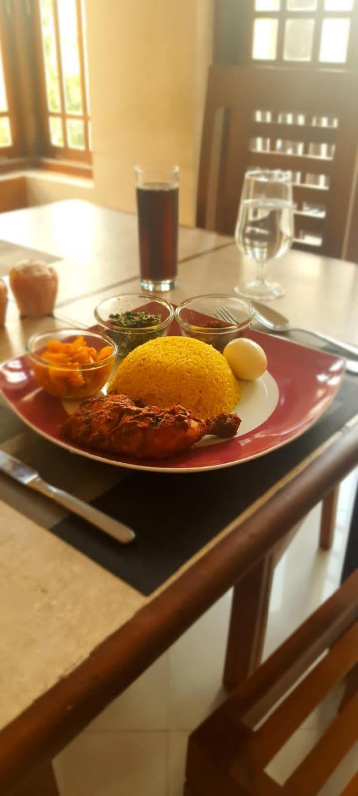 Crown Hills Kandy Inn Экстерьер фото